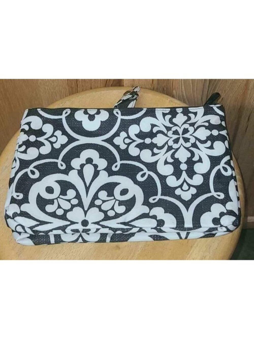 THIRTY ONE Makeup Bag Double Cosmetic Pouch Medallion Medley Black & White NWOT.